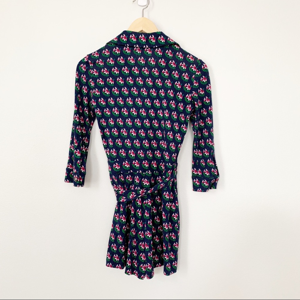 DVF Celeste 100% Silk Jersey Wrap Romper floral - Picture 4 of 10